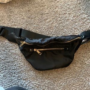 NWOT A New Day Black Fanny Pack